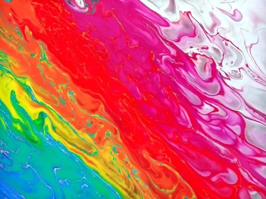 Jak łączyć kolory w wystroju wnętrz: podstawowe zasady i harmonijne zestawienia